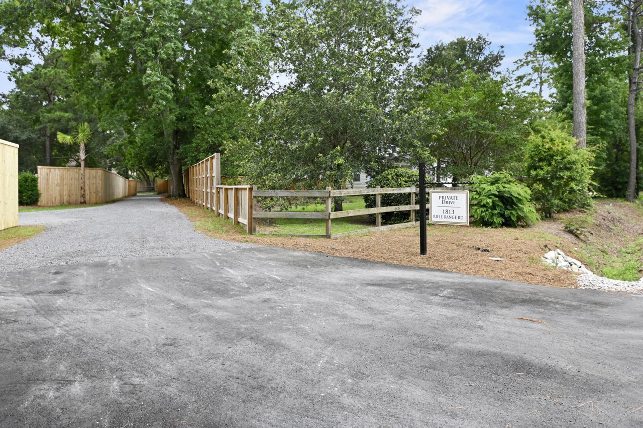 1813 Rifle Range Road Photo 4