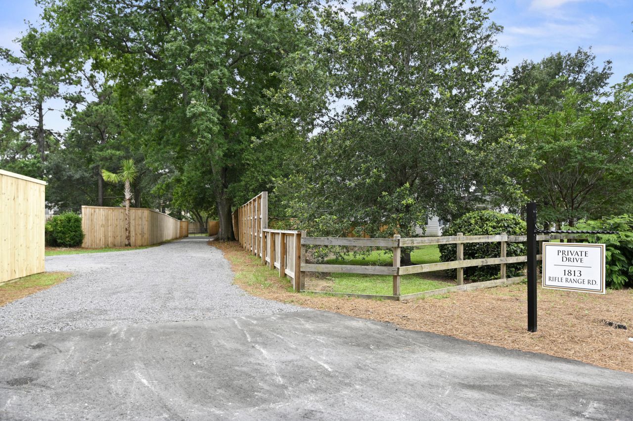 1813 Rifle Range Road Photo 5