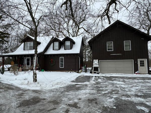 5S022 Raymond Drive, Naperville, IL 60540