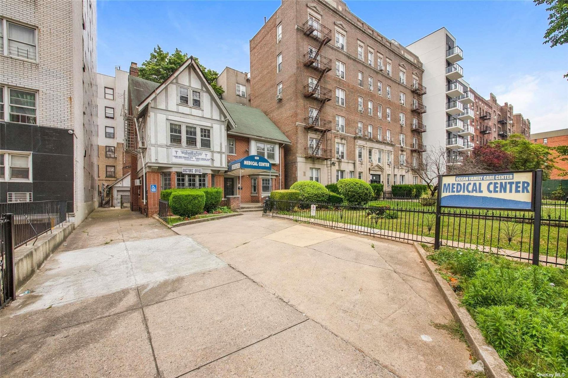 622 Ocean Avenue, Brooklyn, NY 11226 Main Photo