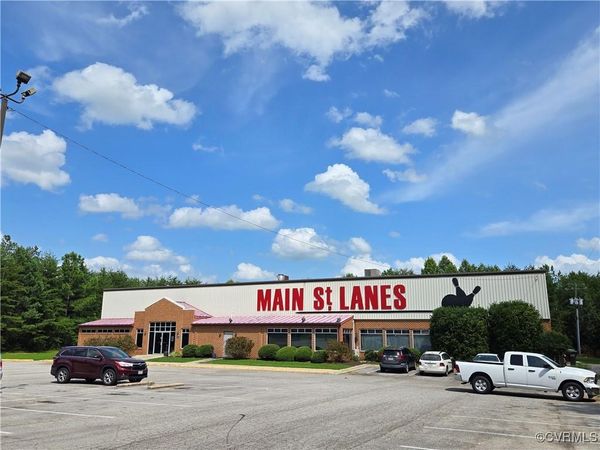 2006 South Main St, Farmville, VA 23901