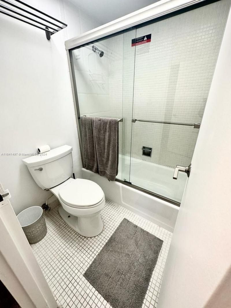 100 Lincoln Rd, Unit 1032, Miami Beach, FL 33139 Photo