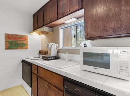 1410 Ski Run Boulevard, Unit 16, South Lake Tahoe, CA 96150 Photo