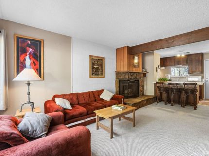 1410 Ski Run Boulevard, Unit 16, South Lake Tahoe, CA 96150 Photo