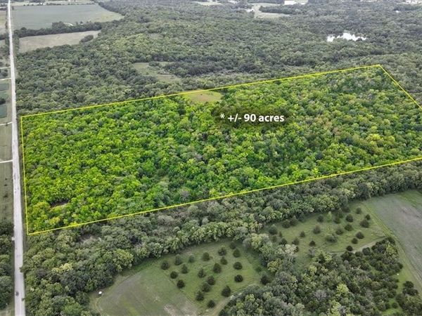 00 1501 Road, Holden, MO 64040