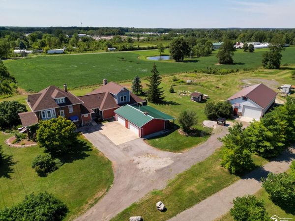 1827 Newport Road, Newport, MI 48166