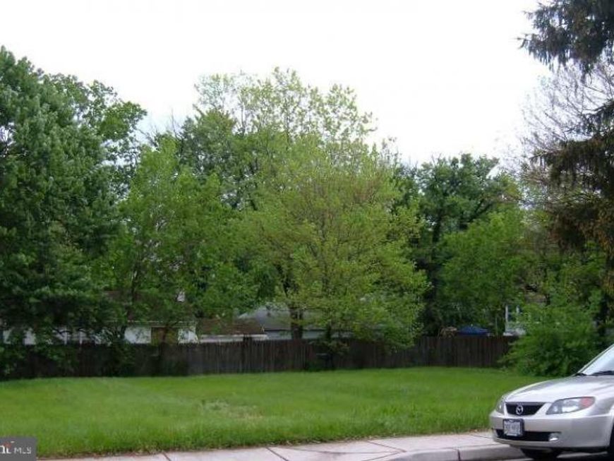 205 Frederick Avenue, Rockville, MD 20850 Main Photo