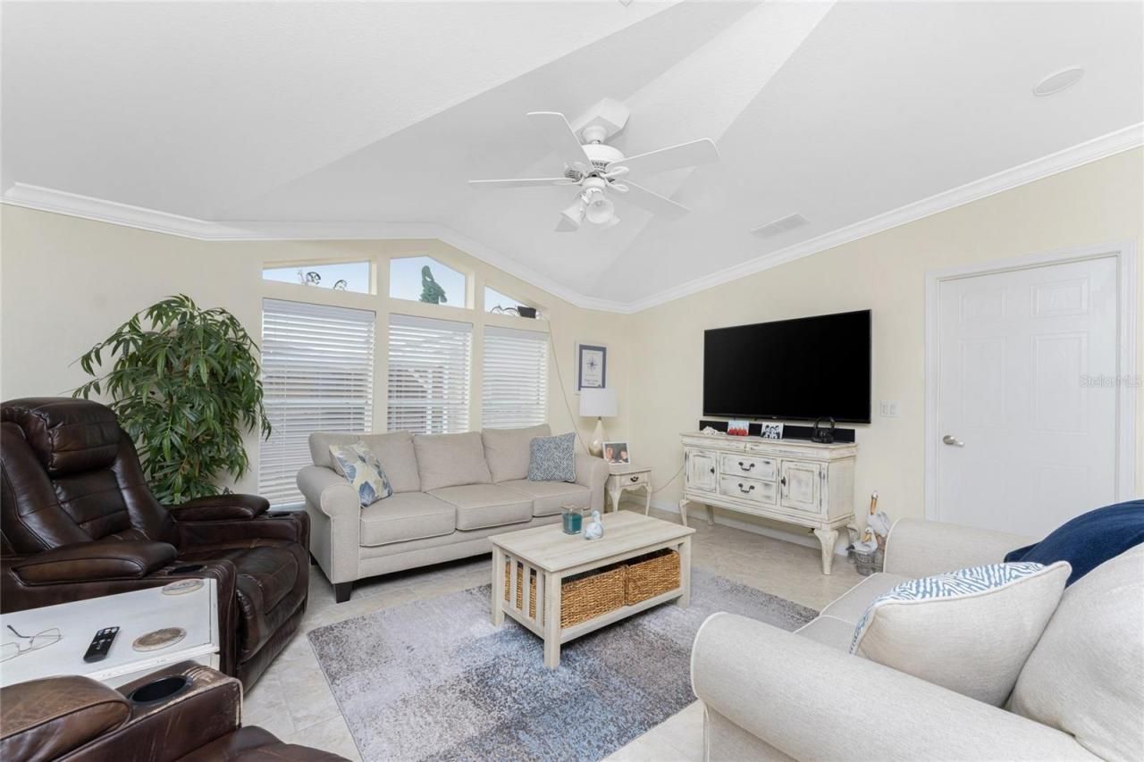 63 Windmill Boulevard, Unit 204O, Punta Gorda, FL 33950 Photo