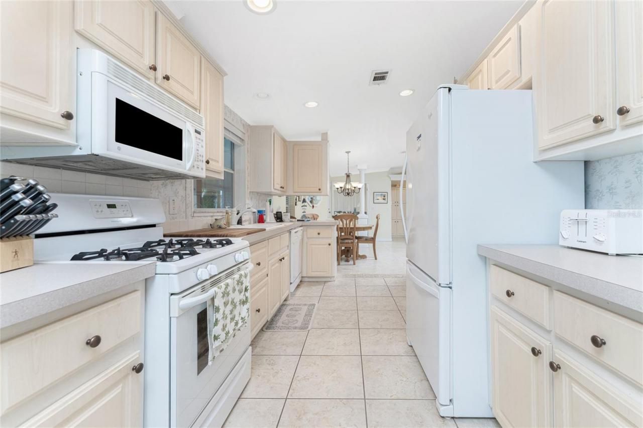 63 Windmill Boulevard, Unit 204O, Punta Gorda, FL 33950 Photo