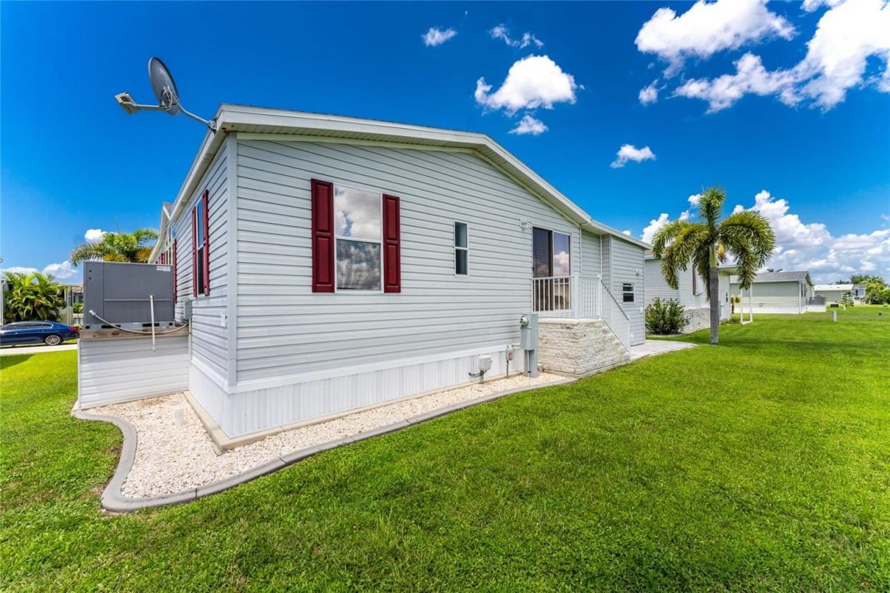 63 Windmill Boulevard, Unit 204O, Punta Gorda, FL 33950 Photo