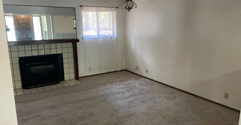 2244 Texas Avenue, South Lake Tahoe, CA 96150 Photo