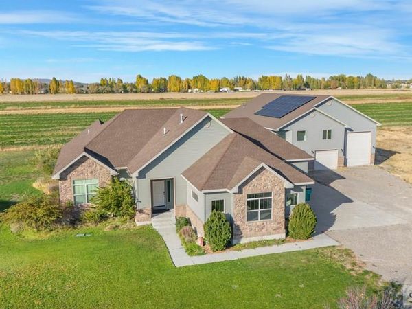 146 N 3729 E, RIGBY, ID 83442