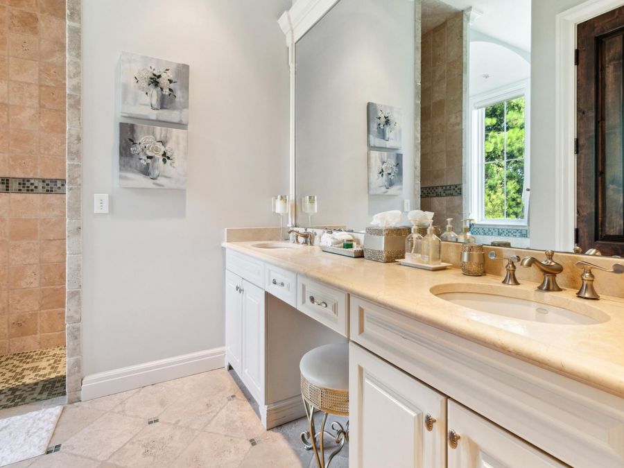 Property Image 113