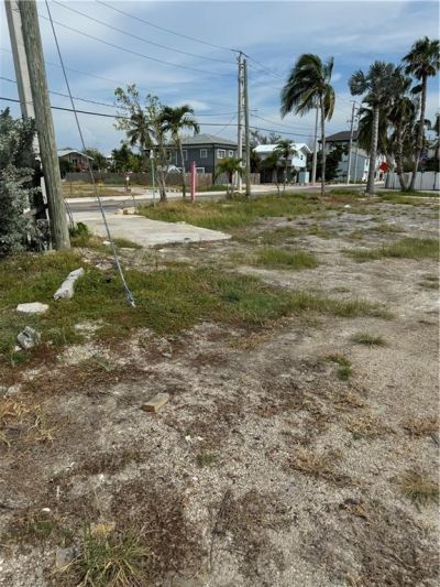 1041 3rd St, Fort Myers Beach, FL 33931 Photo