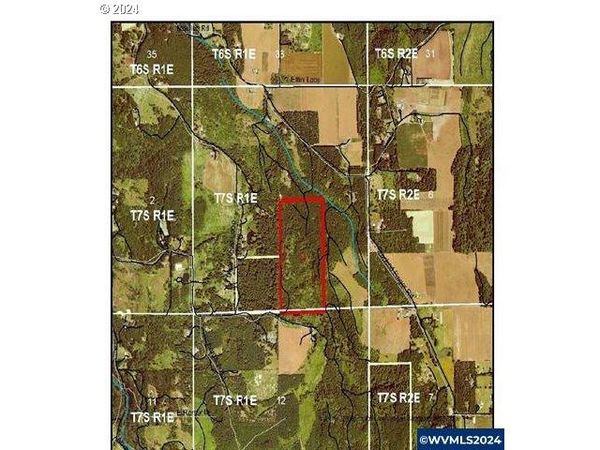 000 Crooked Finger RD, Scotts Mills, OR 97375