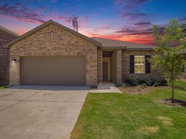 5541 Ladytown Lane, Fort Worth, TX 76036