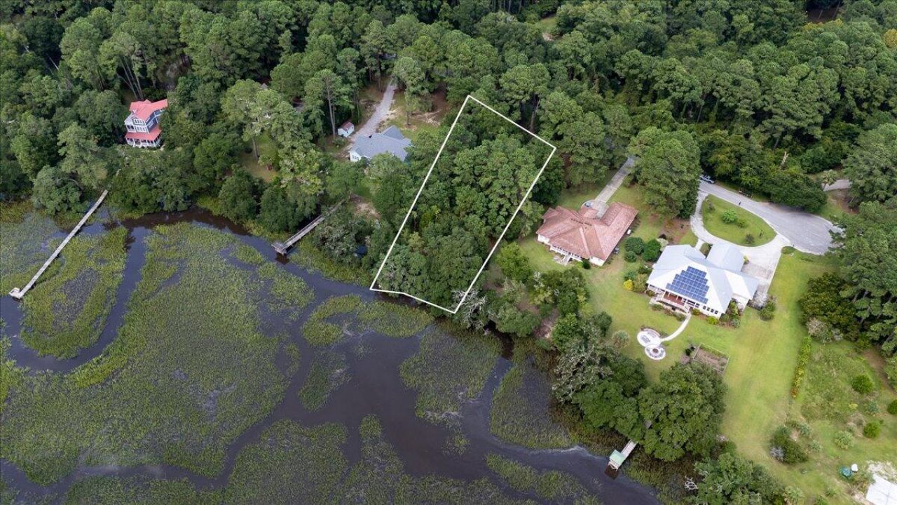 8467 Middleton Point Lane Photo 25