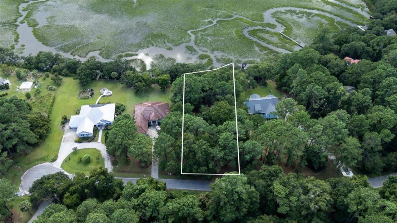 8467 Middleton Point Lane Photo 6