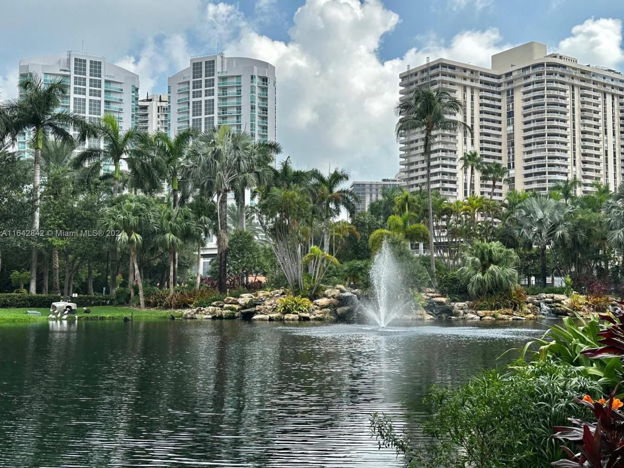 3500 Mystic Pointe Dr, Unit 1801, Aventura, FL 33180 Photo