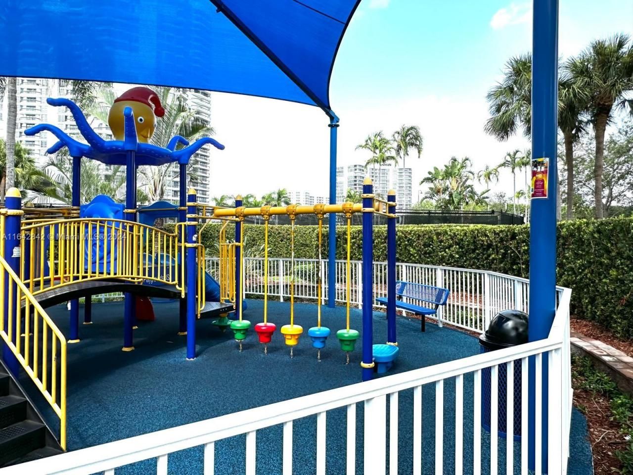 3500 Mystic Pointe Dr, Unit 1801, Aventura, FL 33180 Photo