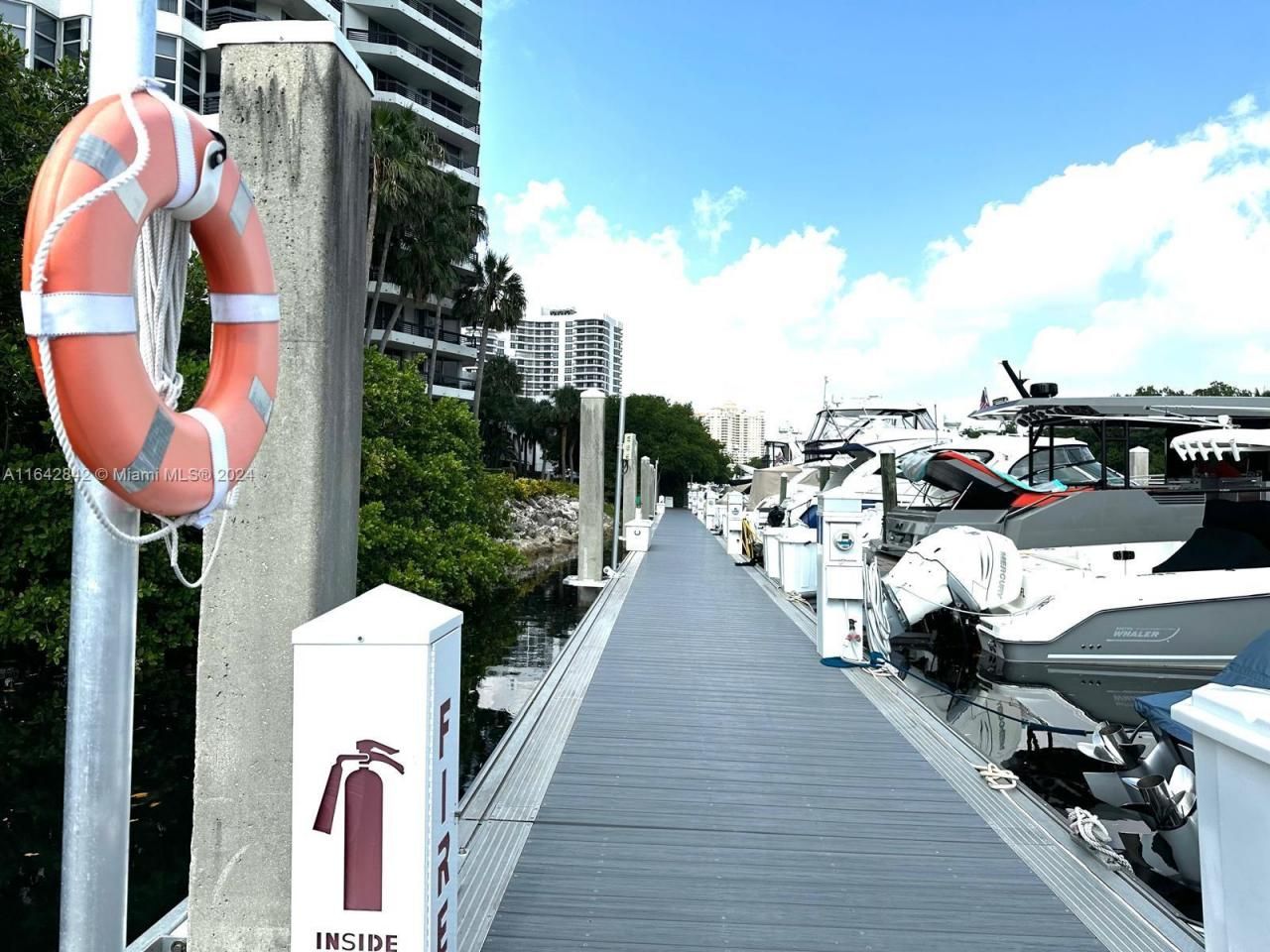 3500 Mystic Pointe Dr, Unit 1801, Aventura, FL 33180 Photo