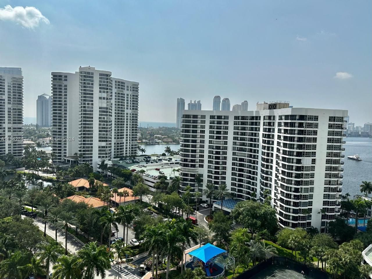 3500 Mystic Pointe Dr, Unit 1801, Aventura, FL 33180 Photo