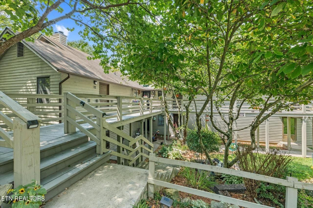 169 Moytoy Rd, Crab Orchard, TN 37723 Main Photo