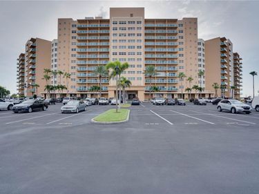 880 MANDALAY AVENUE, Unit C713, CLEARWATER BEACH, FL 33767