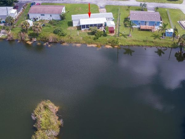 2811 CARL AVENUE, PUNTA GORDA, FL 33950
