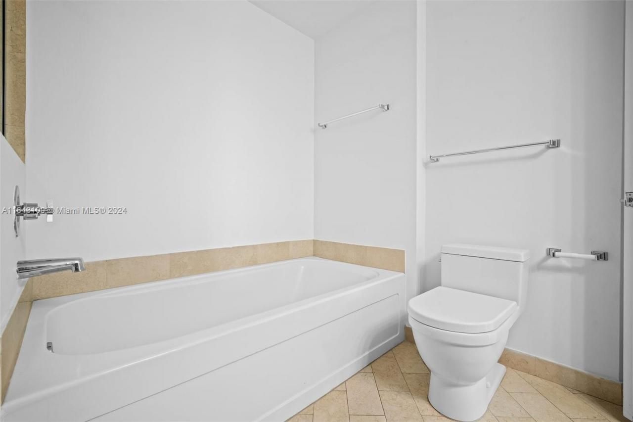 1111 SW 1st Ave, Unit 3425-N, Miami, FL 33130 Photo