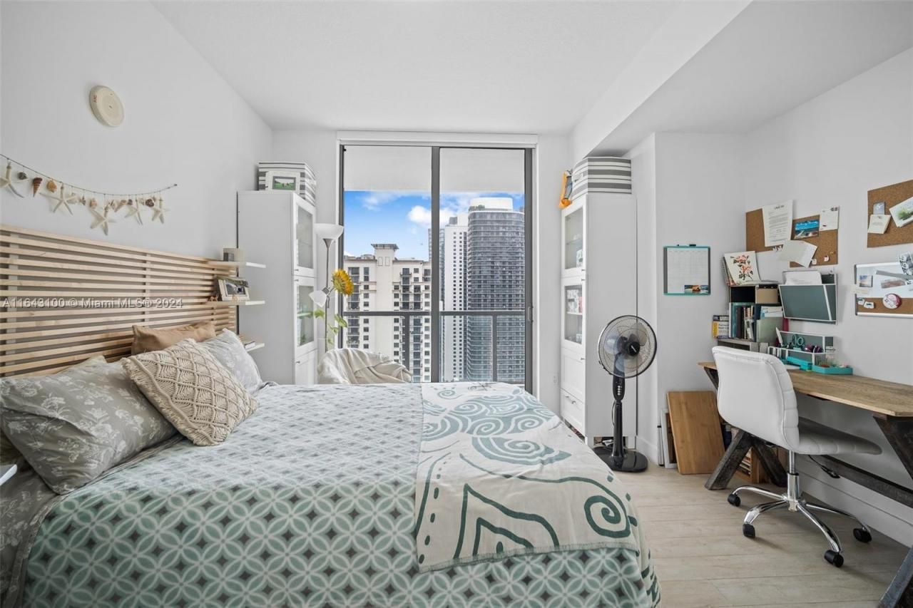 1111 SW 1st Ave, Unit 3425-N, Miami, FL 33130 Photo