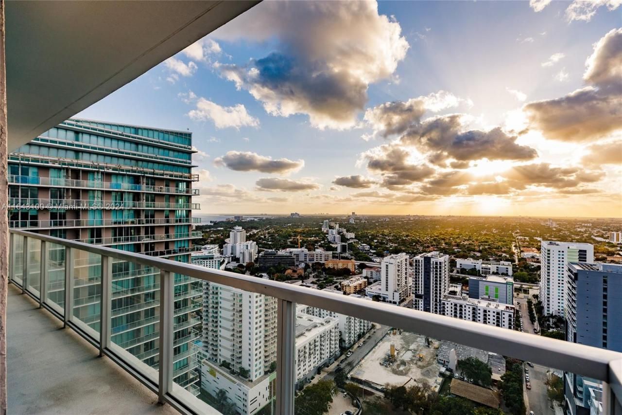 1111 SW 1st Ave, Unit 3425-N, Miami, FL 33130 Photo