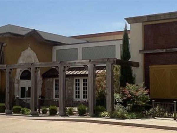 223 E Hall of Fame Avenue, Stillwater, OK 74074