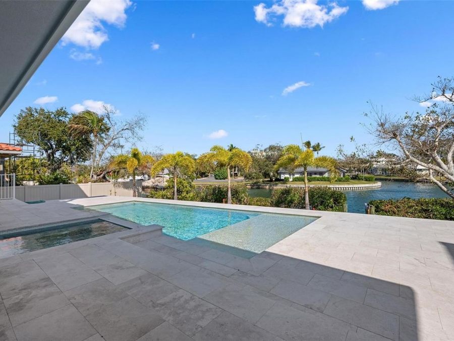 Property Image 78