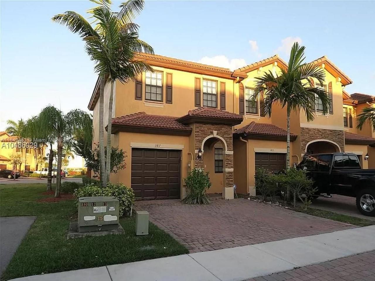 387 NE 37th Ter, Homestead, FL 33033 Photo
