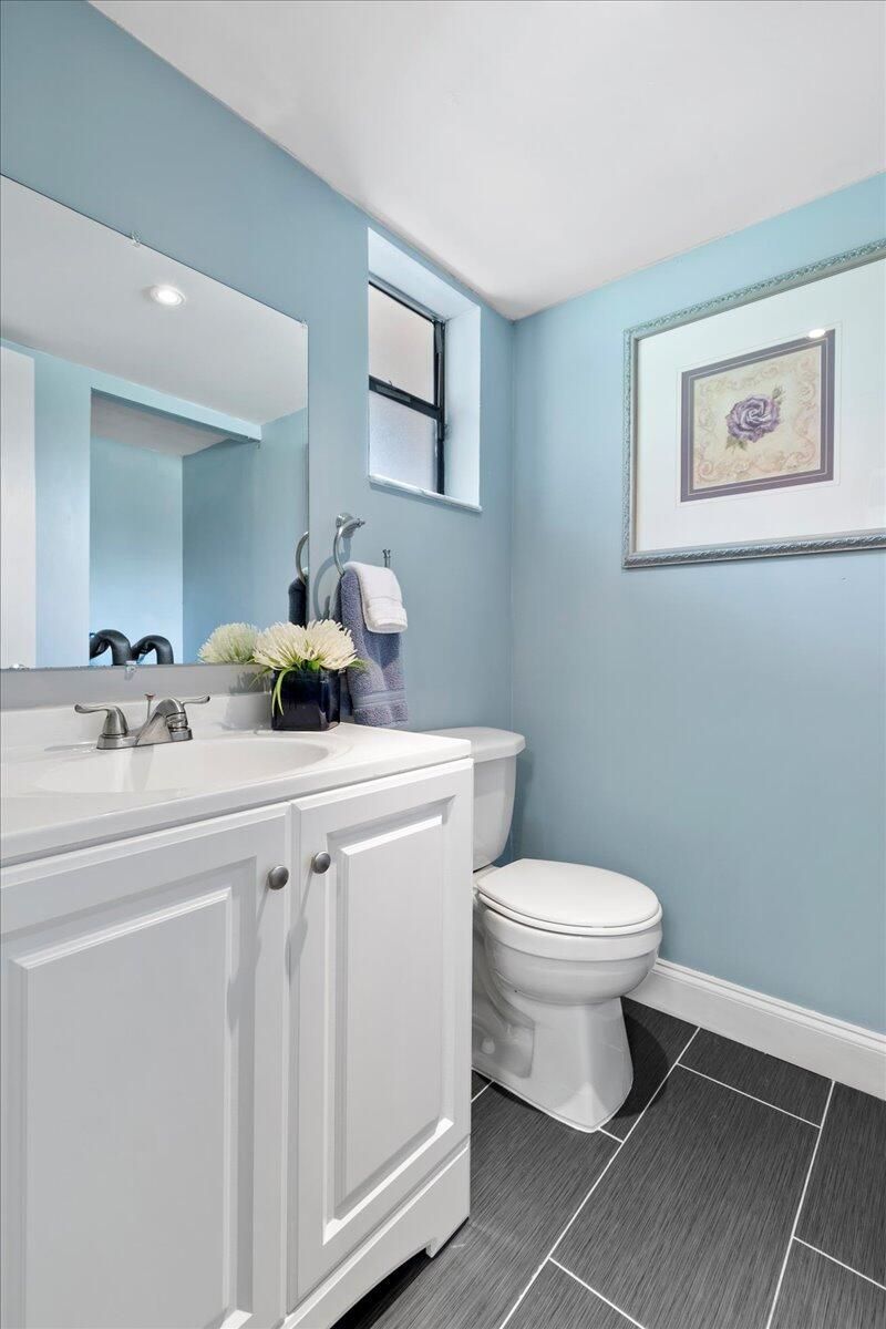4760 Lucerne Lakes Boulevard W, Unit 105, Lake Worth, FL 33467 Photo