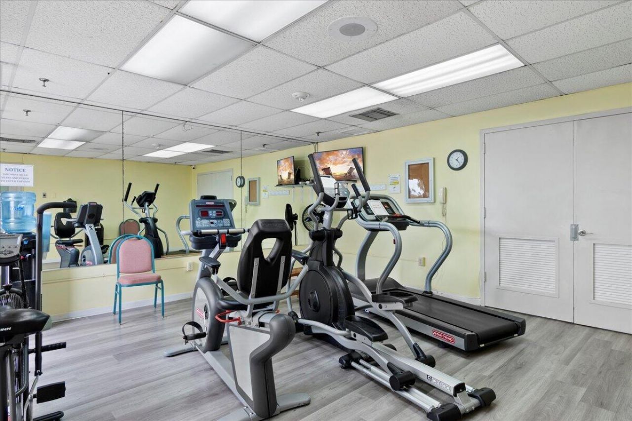 4760 Lucerne Lakes Boulevard W, Unit 105, Lake Worth, FL 33467 Photo