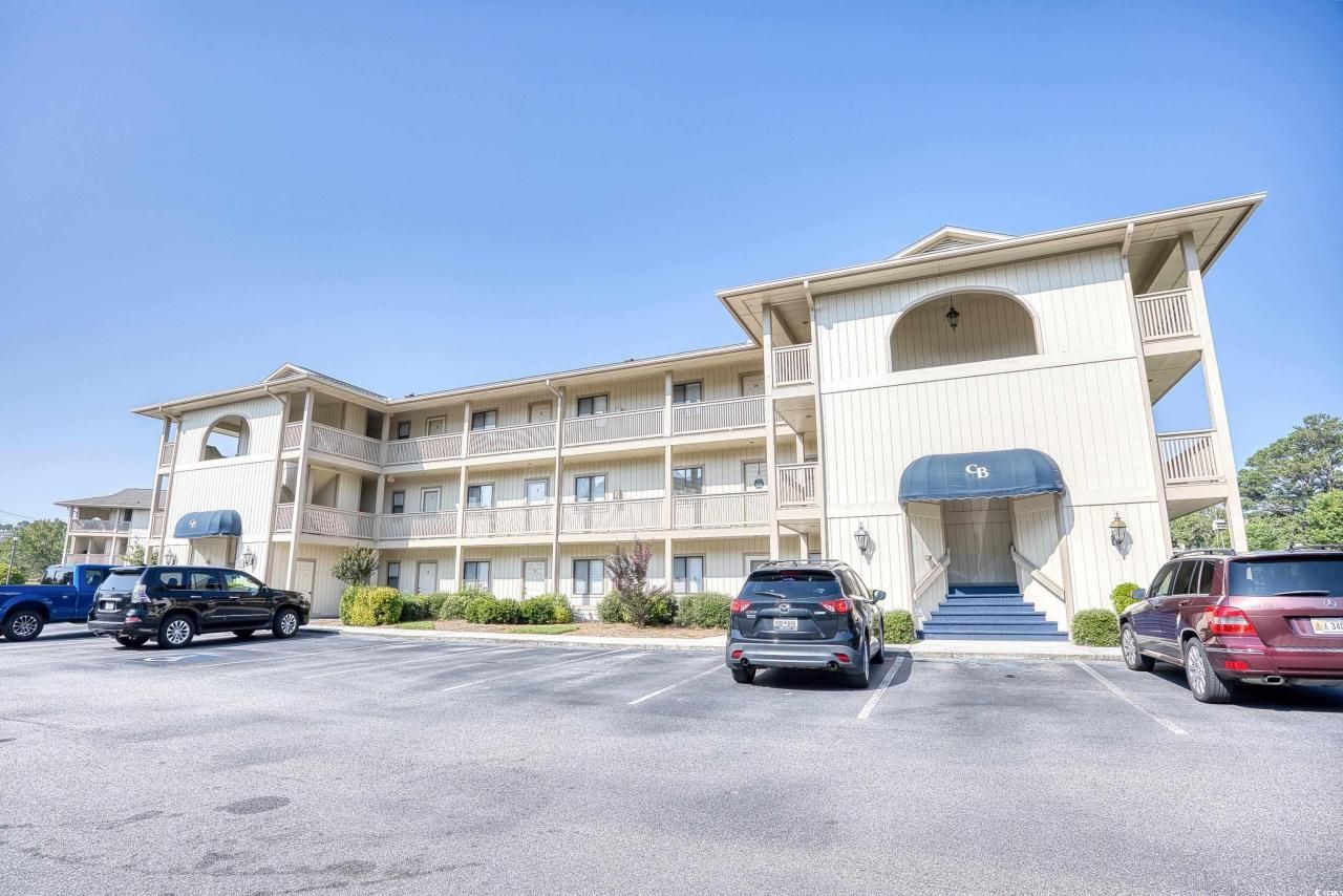 4103 Pinehurst Circle Photo 2