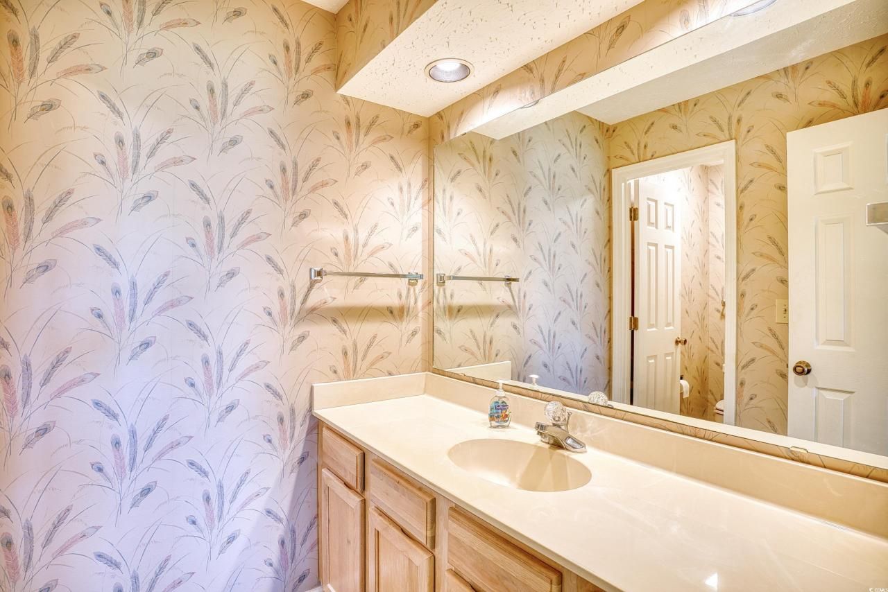 4103 Pinehurst Circle Photo 24