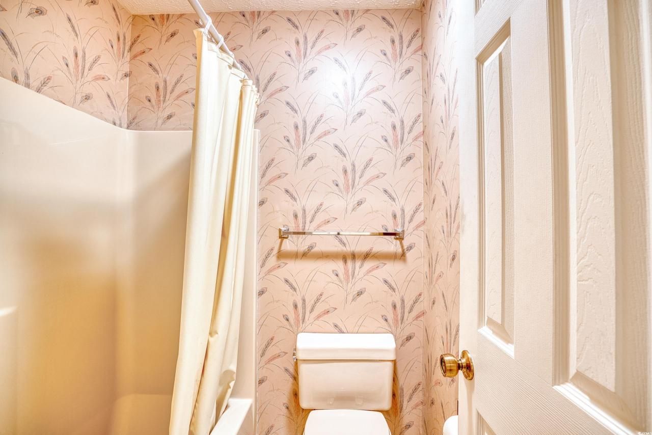 4103 Pinehurst Circle Photo 25