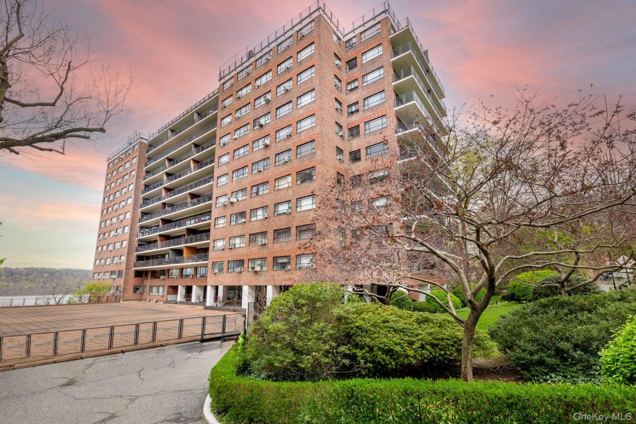 2727 Palisade Avenue, Unit 7B, Bronx, NY 10463 Main Photo