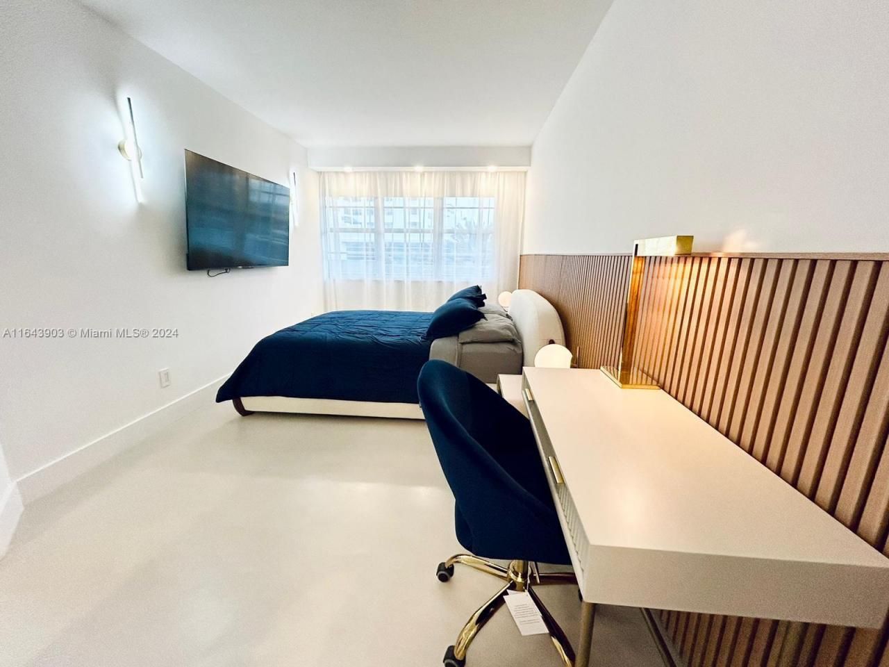 100 Lincoln Rd, Unit 445, Miami Beach, FL 33139 Photo