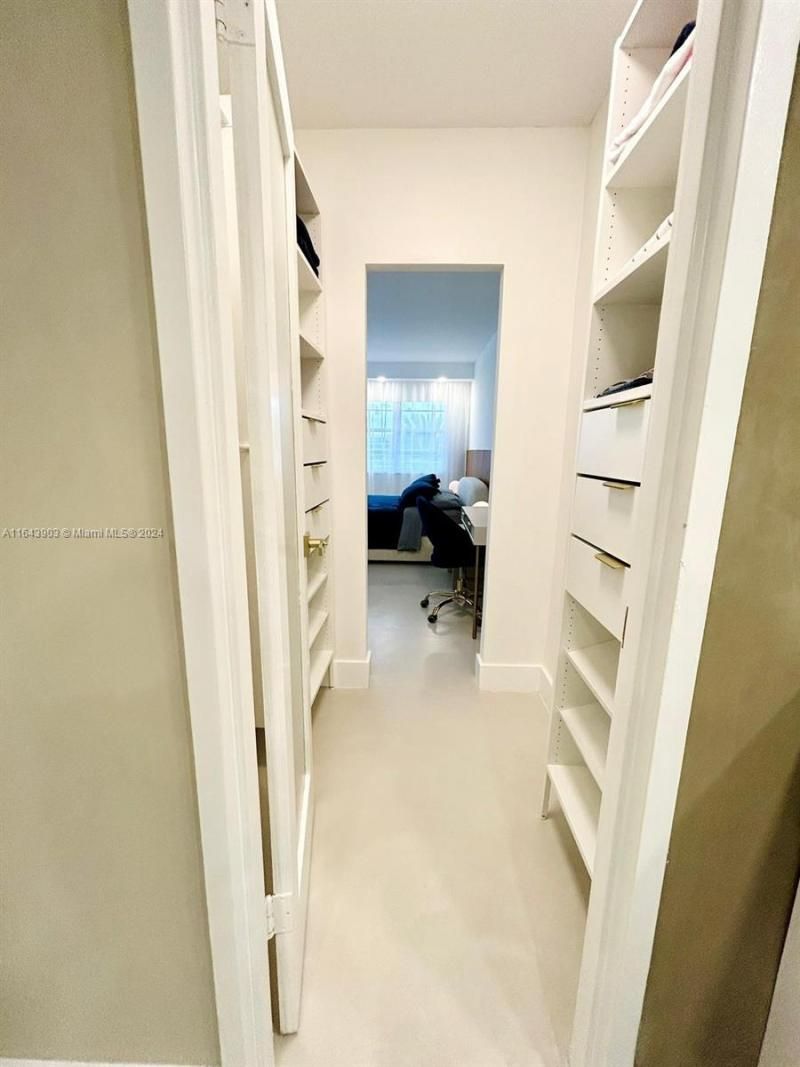 100 Lincoln Rd, Unit 445, Miami Beach, FL 33139 Photo