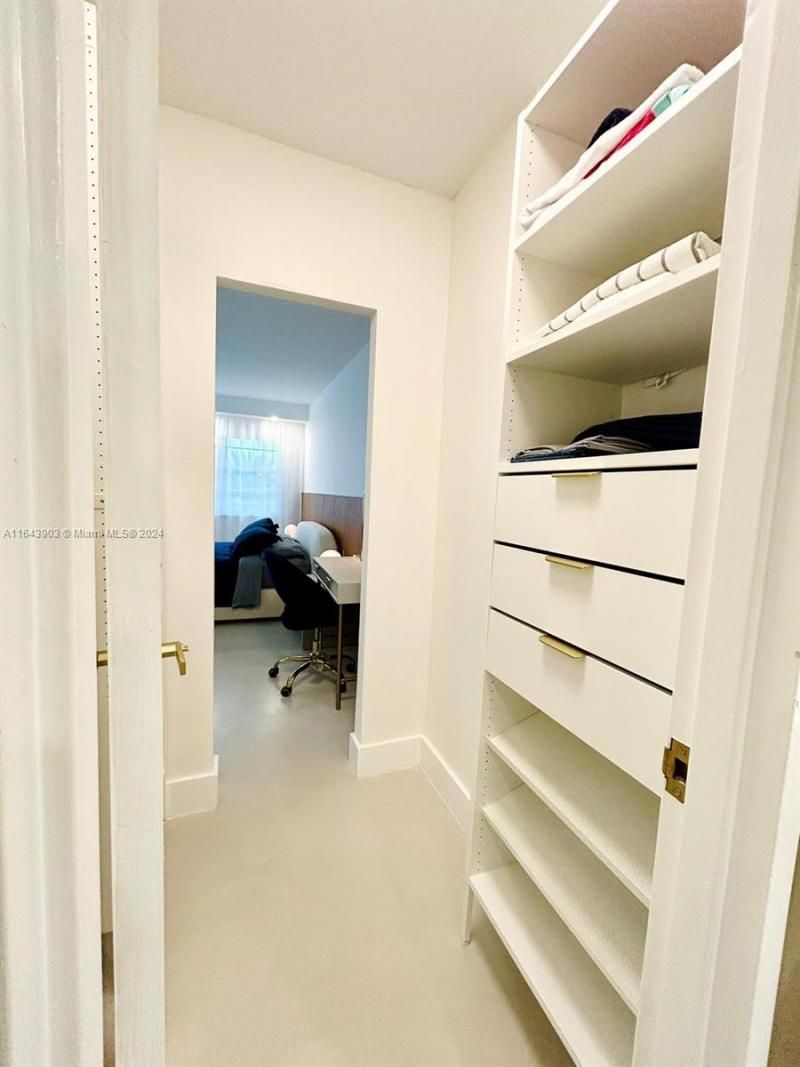 100 Lincoln Rd, Unit 445, Miami Beach, FL 33139 Photo