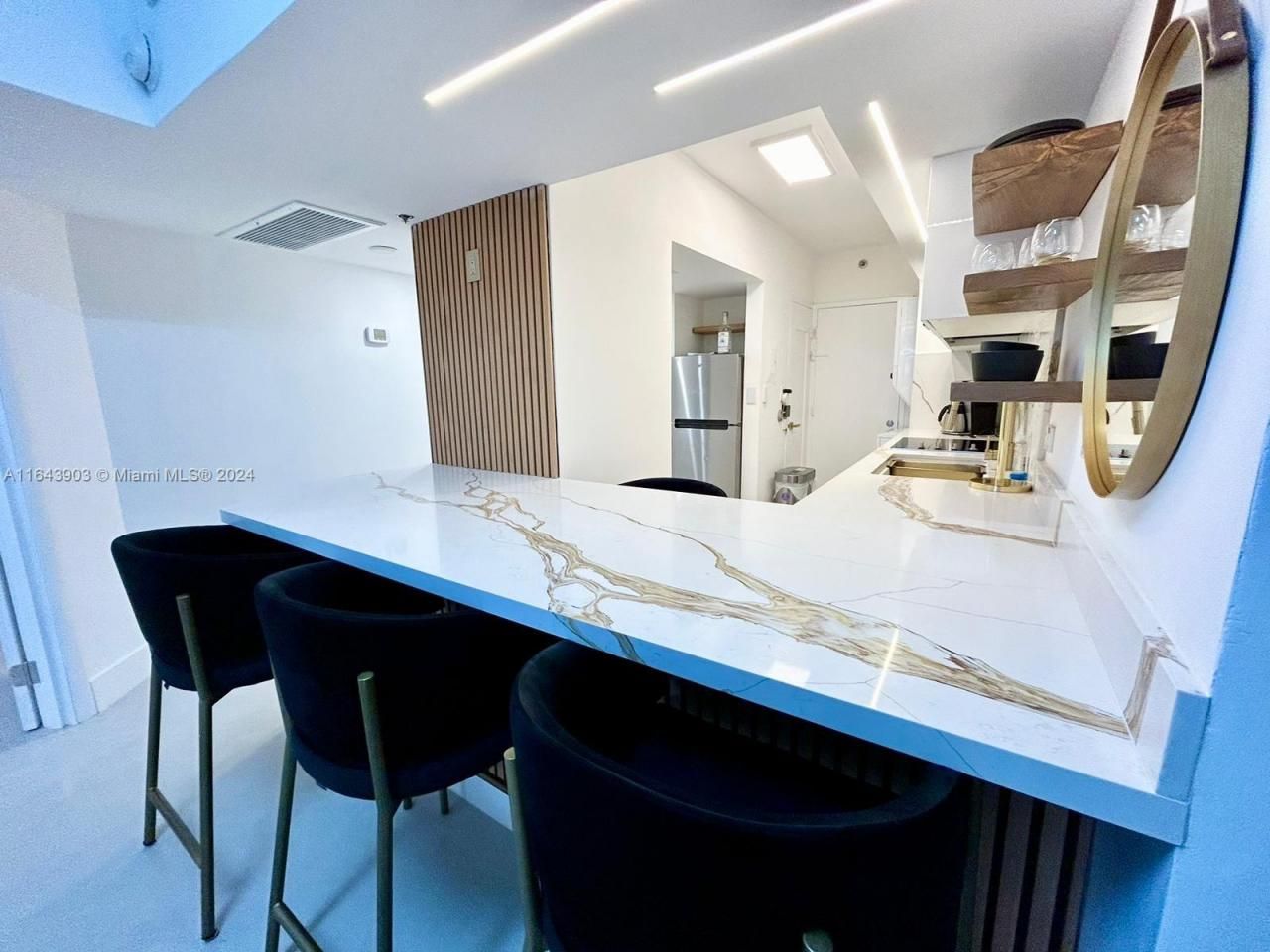 100 Lincoln Rd, Unit 445, Miami Beach, FL 33139 Photo