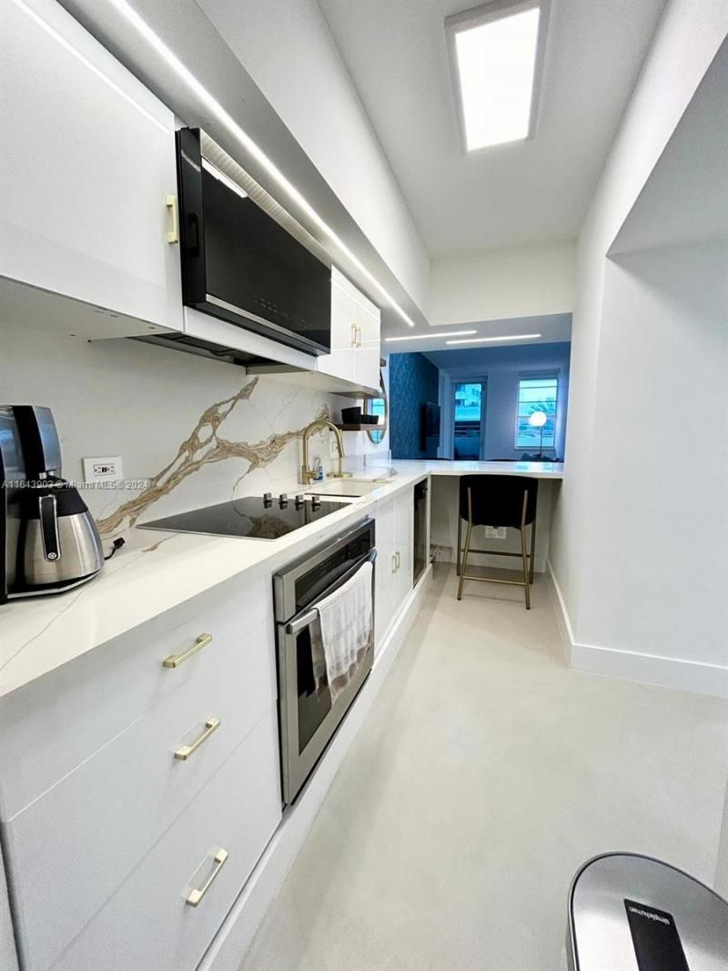 100 Lincoln Rd, Unit 445, Miami Beach, FL 33139 Photo