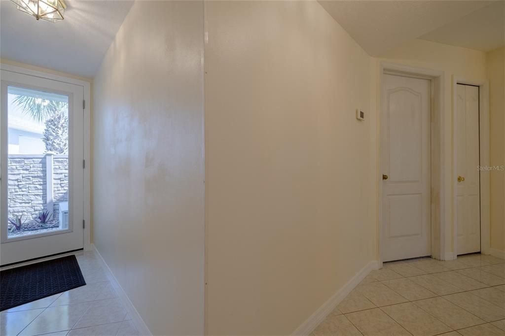 320 Due East Street, New Smyrna Beach, FL 32169 Photo