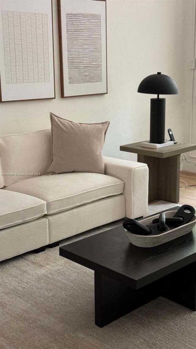 630 NE 117th St, Biscayne Park, FL 33161 Photo