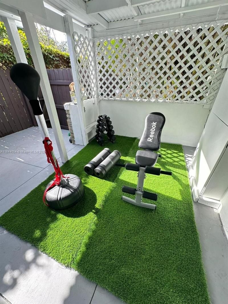 630 NE 117th St, Biscayne Park, FL 33161 Photo