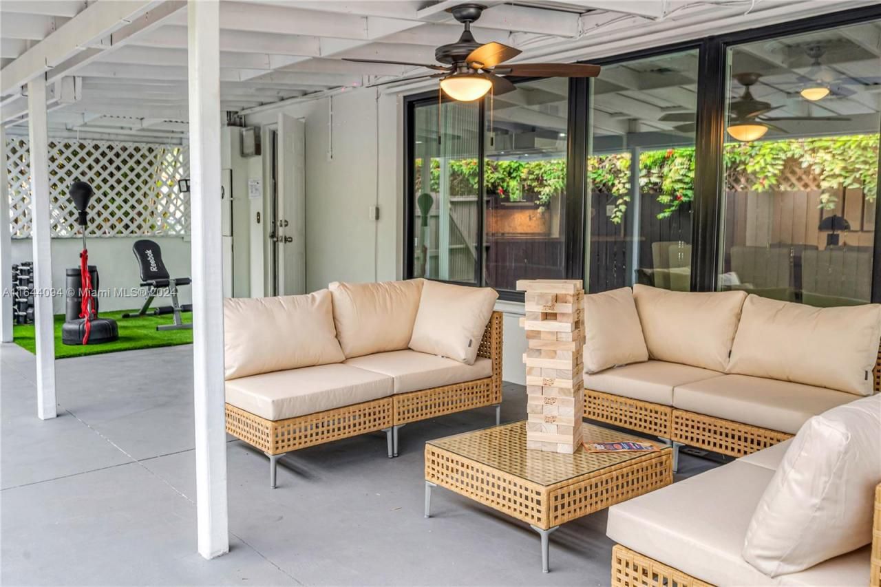 630 NE 117th St, Biscayne Park, FL 33161 Photo